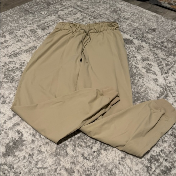 Lululemon Stretch High-Rise Jogger - Picture 3 of 9